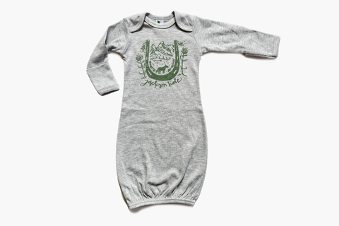 JH Horseshoe Baby Gown